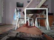 Wale konia i spuszczam się na brzuch