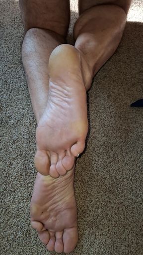 Shoot a big thick load all over my soft wrinkled soles