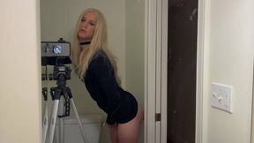 Hot Crossdresser Gets Fucked By Ejaculation Dildo
