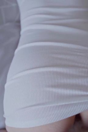Accidental Creampie for Young Stepmom!