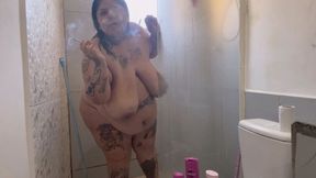 Sensual BBW in the Shower – Smoke, Curves & Confidence