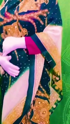 Desi Pakistani married woman wearing saree   Clip 1