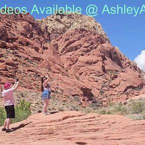 Ashley at Red Rock Canyon - Behind the scenes photo shoot !