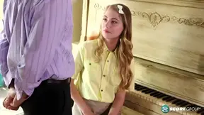 Teen 18+ Does Anal On The Piano With Hannah Hays