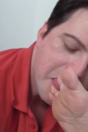 Mature feet worship at home