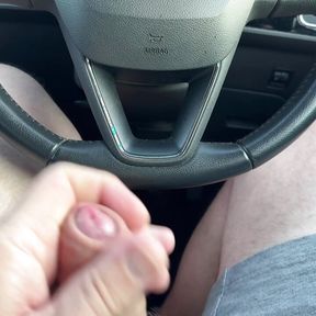 Public risky wank in car with cumshot