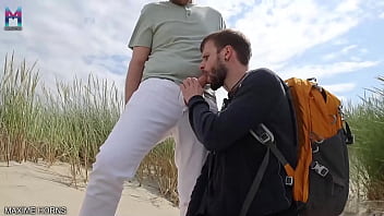 SUBSCRIBERS - BISEXUAL BEACH BLOWJOB SUCKING AND STROKING WITH NO SHAME