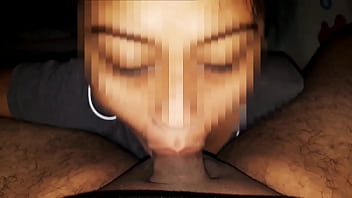 mi sexy vecina susy entra a mi cuarto a chuparme la verga y quiere semen en la boca