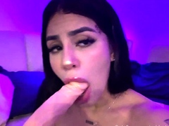 Piss fetish WAM gal solo toys