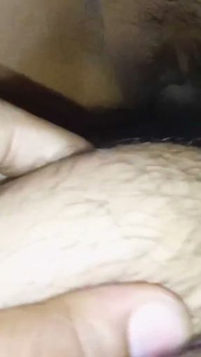 Raat me behen ko choda #indiansister #sex #porn #indianporn #hotbhabhi #gangbang #groupsex   Clip 1