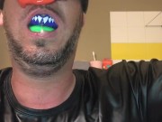 Masking and unmasking Studio gum with mouthguards