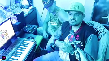 De cantar en los buses a creador de master , compositor y cantante.