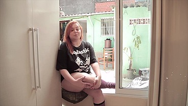 A PRIMEIRA EXPERIÊNCIA COM MASTURBAÇÃO DAS ATRIZES PORNÔ - SWEETIE BIRD, 40TONA, DÉBORA BLU E ALEKSANDRA YALOVA