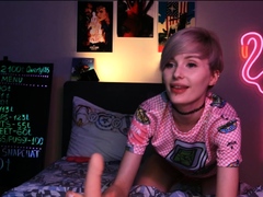 Sexy hottie Anetta Keys enjoys a solo toy masturbation