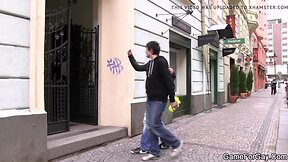 Gay-boy seduces and bangs him from behind