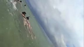 buceando veo colas