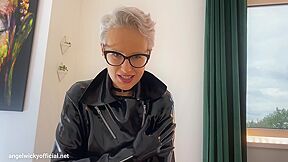 Fetish Massage Angel Wicky - Welli Angel