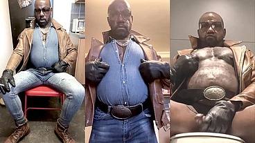 Black Muscle Smoking & Toilet Cum Load