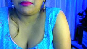 Hot Desi Sexy Girl Looking for Sex and Shows Her Young Juicy Boobs