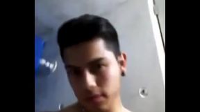 Chavito de estado de mexico se masturba en la ducha