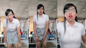 otro video de mi como colegiala dandote sentones