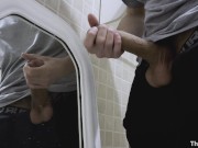 CLOSE UP: Hot Guy Jerking OFF in front the mirror - MASSIVE CUMSHOT (4K - 60FPS)