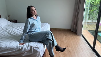 Sexy Foot Fetish Babe In Jeans Gives Blowjob &amp_ Hard Fuck