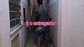 O entregador de m&oacute_veis de 24cm fudeu meu cu na pele bareback // V&iacute_deo de Comemora&ccedil_&atilde_o de dois anos de Carreira de Kadu Ventr&iacute_ participa&ccedil_&atilde_o especial Deel Black