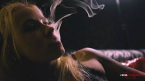 Her face covered in smoke 4K MP4