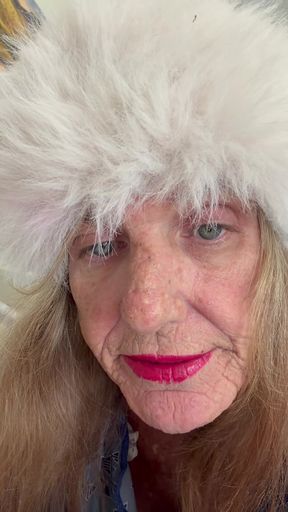 Lizzy Yum Status Update 7