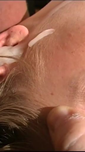 Stunning moment from &quot;Ich brauche geld Nr.3 (Full Movie)&quot;