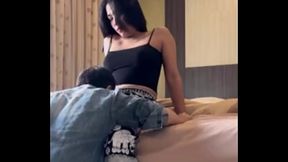 TGIRL COLOCA SAFADO PARA CHUPAR E FODER O CU DELE