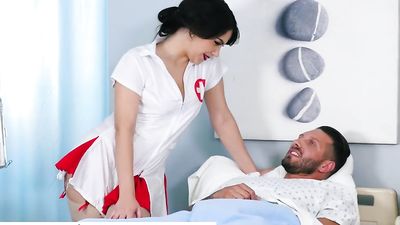 Naughty America - Nurse Valentina Takes Extra Care of her Patient