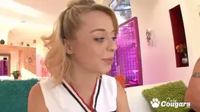 Cheerleader Savannah Camden receives colossal cock