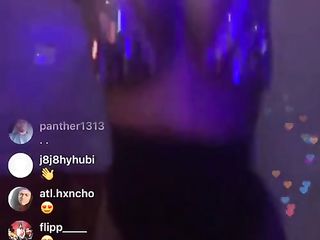 Yourbihfav at Strip Club Dancing and Twerking