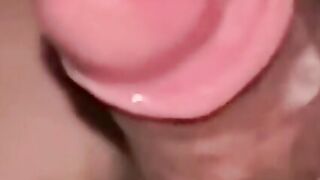 Sloppy Oral Sex he keeps cumming she keeps sucking off