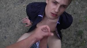 attractive teen from Prague blows 10-Pounder at train station