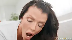 Joslyn James And Xander Corvus In Big Round Ass Filled After Workout - : Ass Pumping W Joslyn