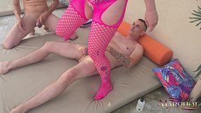 des queues bien dures, des mecs chauds comme la braise, et moi au milieu, offerte, salope, prete a tout encaisser.