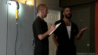 Hot Interracial Scene: Man Over 30`s Big Cock Serviced Expertly