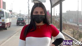 La SUPER CULONA VENEZOLANA Ginezflowrs perdida en Lima prueba su primera polla negra con moreno desconocido