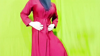 Arabian Hijabi Muslim Chick Lipi Akhtar
