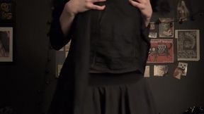 Crow Gets Undressed