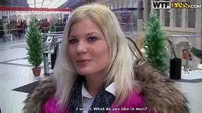 Blonde chick Pamela pick uped and sucks in the dressing room