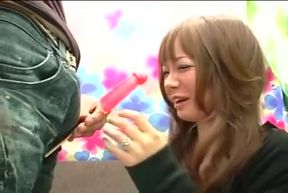 Japanese Cutie&#039;s Handi, Guys Watching