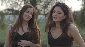 Amirah - Francesca lesbian orgasm