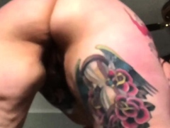 Close up MILF masturbation