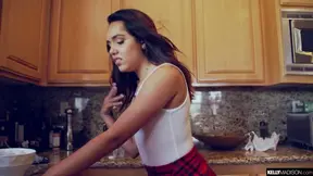 Esperanza Del Horno Gets Pussy Fucked After Giving Jaw-Dropping Blowjob