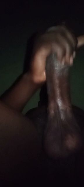 BLACK DICK LATE NIGHT HANDJOB   Clip 2