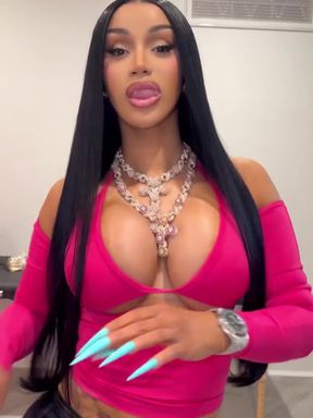 Female Onlyfans Model in Pink Top